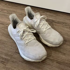 Adidas Ultraboost 21 Shoes Size 11.5